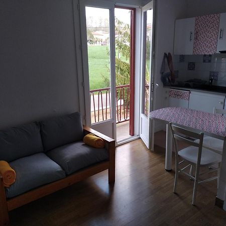 Studio Tout Confort A 300 M Des Thermes Cazaubon Bagian luar foto